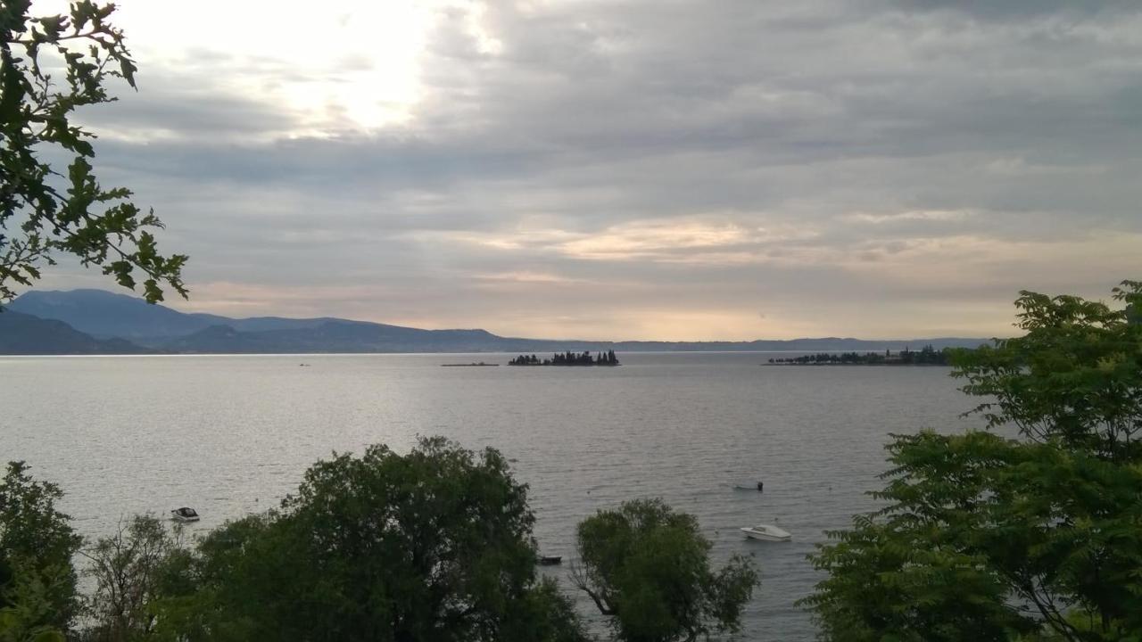 Note Di Lago Manerba del Garda Bagian luar foto